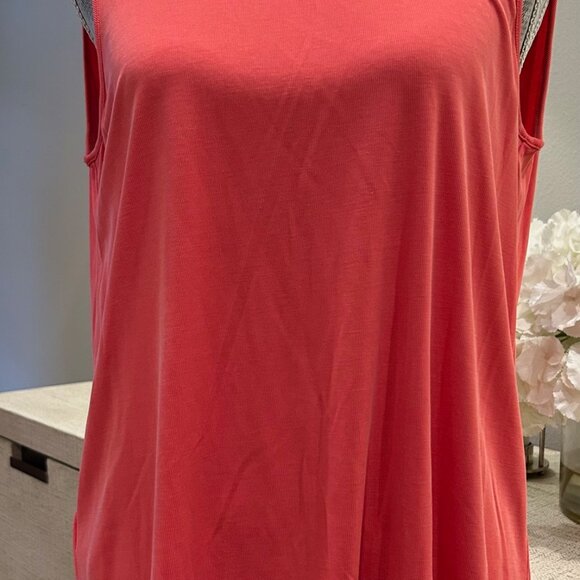 BCBGMAXAZRIA BCBG Red Teri Sleeveless Cowl Back Tank Top - Picture 2 of 3